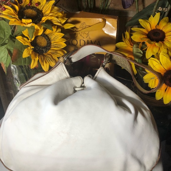 I Santi Drawstring Bag - Picture 2 of 8